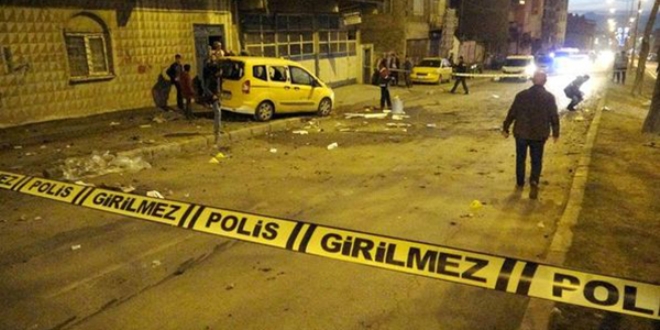 Erzurum'da akrabalar birbirine girdi!