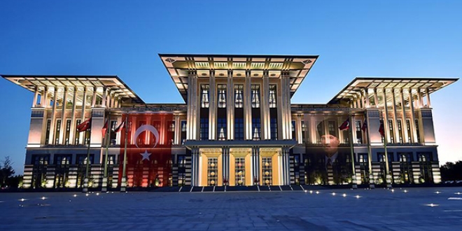 Cumhurbaşkanlığı kamusal hastalıklara çare olabilir mi?