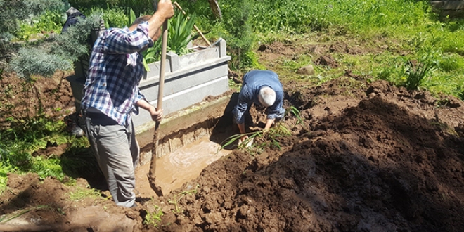 Mezar ziyaretine gidenler şoke oldular