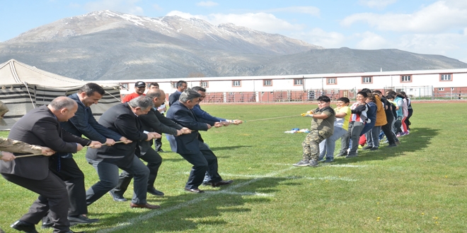 5 bin ocuk unutulmaya yz tutan oyunlar oynad