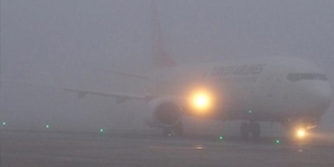 Trabzon'da hava ulaşımına sis engeli