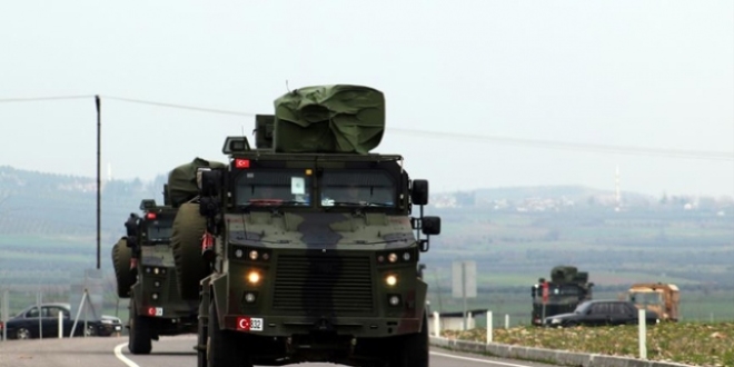 Suriye sınırına komando sevkiyatı