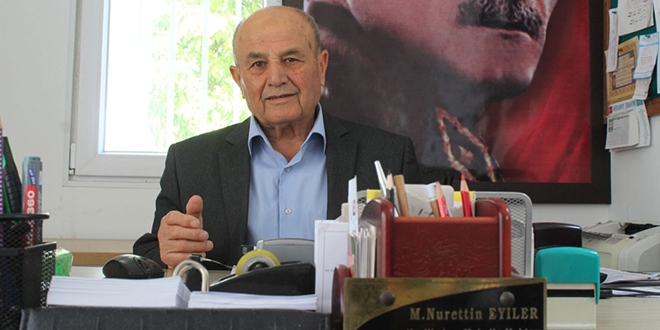42 yıldır muhtarlığı kimseye bırakmıyor