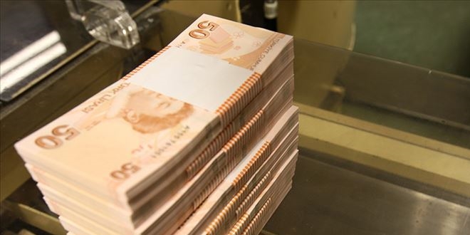 Hazine 3,2 milyar lira borçlandı