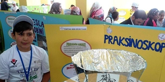 Geleceğin bilim insanları projelerini tanıttı