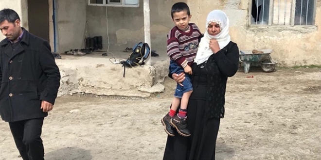 'Allah rzas iin ocuumu getirsinler, yreim paralanyor'