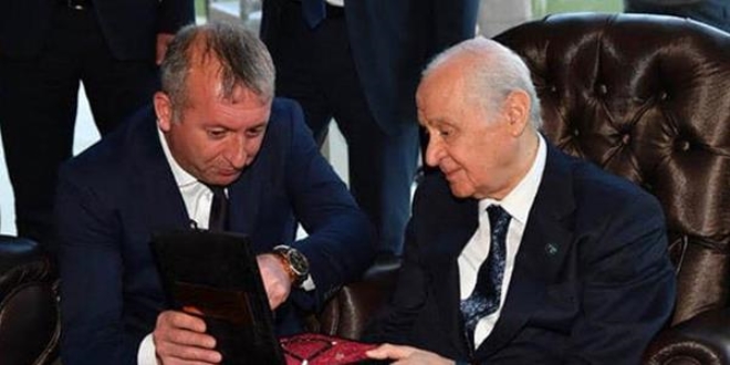 İl Başkanı'ndan Bahçeli'ye özel hediye!