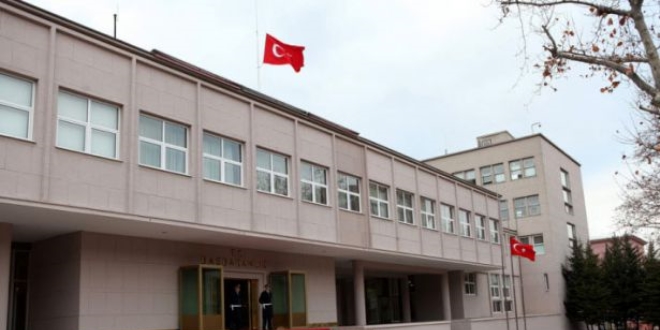 Başbakanlık uzmanının açtığı nakil davasında karar verildi