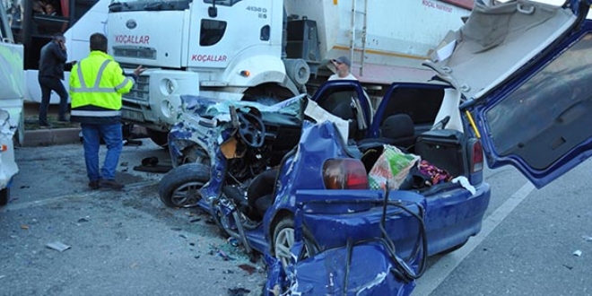 Yozgat'ta feci kaza: 3 ölü, 8 yaralı