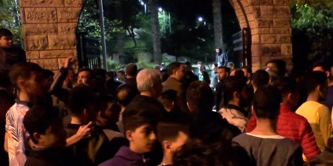 14 yaşındaki kız çocuğuna taciz iddiası mahalleliyi sokağa döktü