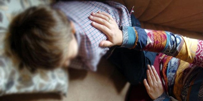 Dört yetişkinden biri çocukken fiziksel şiddet görmüş