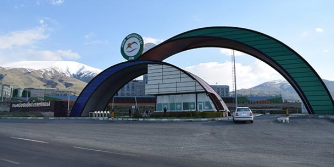 'Üniversite Iğdır'a gelir kaynağı oldu'