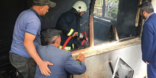 Mustafa dedenin yangnda czdann kurtarma tela