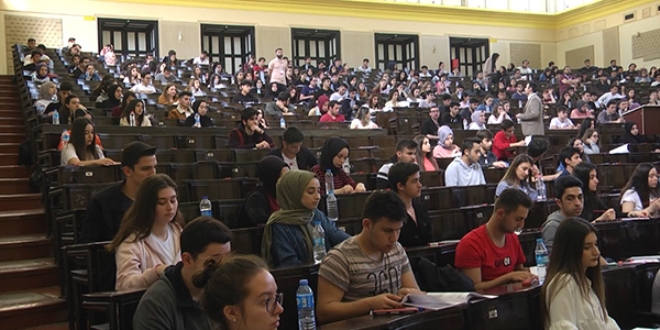 15 bin öğrenci, üniversite sınav heyecanını prova etti
