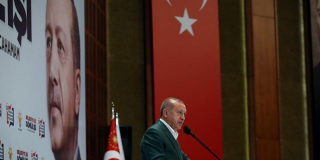 'Yarım projeleri bitirin, yeni borca girmeyin'