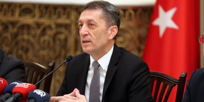 Bakan Selçuk: Her çocuğun kendi içinde müfredat vardır