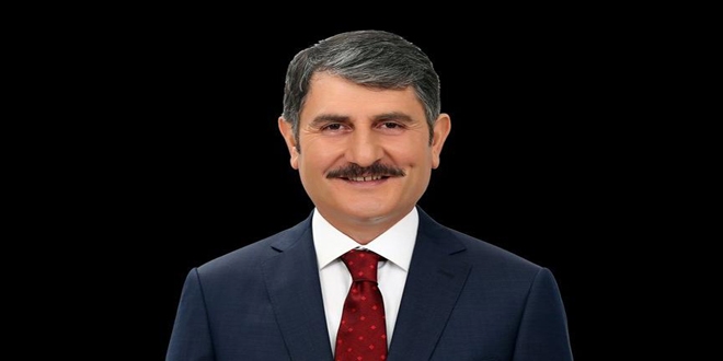Ankara'da en yüksek oyu alan belediye başkanı istifa etti