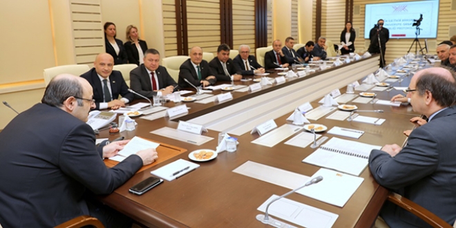 İki mühendisliği tercih edene 1.828 TL'ye kadar burs