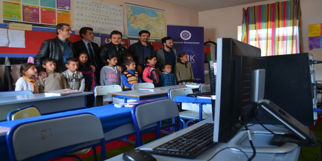 Atık bilgisayarlar kırsaldaki çocuklara ışık oldu