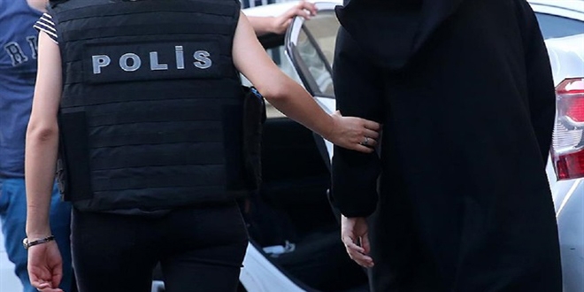 Yunanistan'a kaarken yakalanan iki FET phelisi tutukland