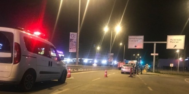 Adana'da otobs devrildi: Yarallar var