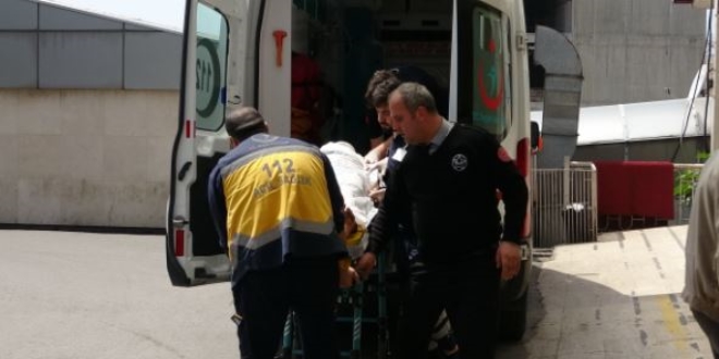 Lise rencisi denizde boulma tehlikesi geirdi