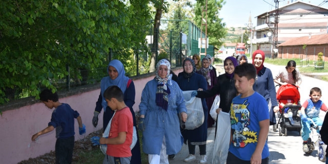 Bursalı kadın muhtar ve mahalleliden örnek proje
