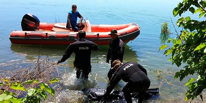 Atanamayan öğretmen, baraj gölünde boğuldu