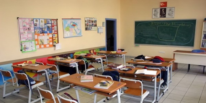 Okullarda yeni tatil sistemi için mevzuat değişikliği gerekiyor