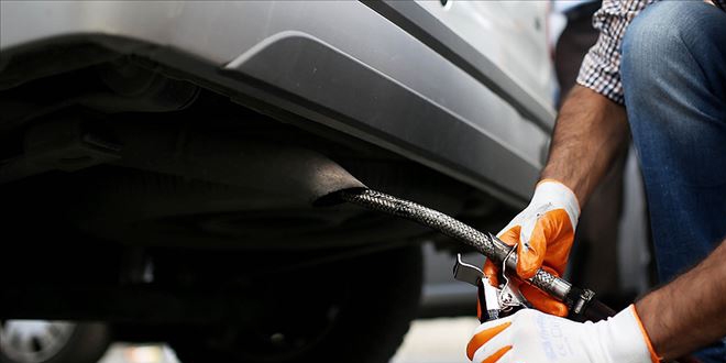 'Yüksek ses çıkaran' egzoz takılı 129 araç trafikten men edildi