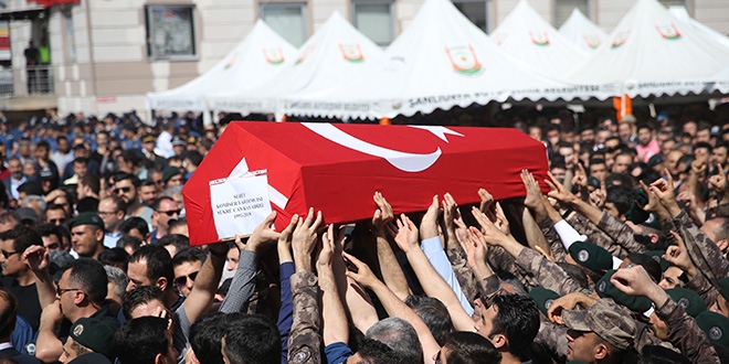 Şehit komiser yardımcısı için tören düzenlendi
