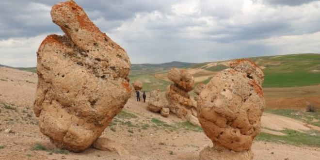 Sivas'ta gizemli kayaların sırrı çözülüyor
