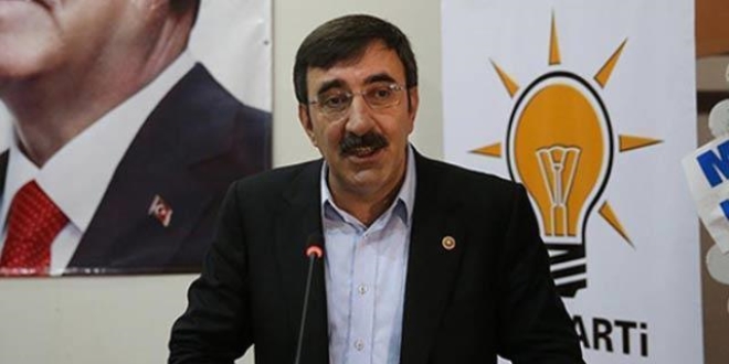 'Hiç kimsenin yargıya hakaret etme hakkı yoktur'