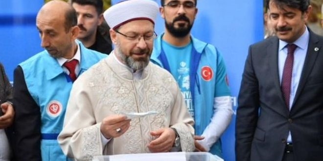 Diyanet İşleri Başkanı Erbaş'tan zekat çağrısı