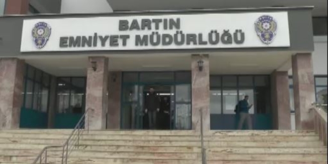 İş vaadiyle dolandırıp, sahte evrakla atama yaptı