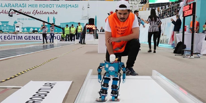 Adana'da robot yarmas yaplacak