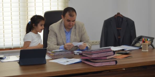 renciler diledi, Kaymakam yerine getirdi