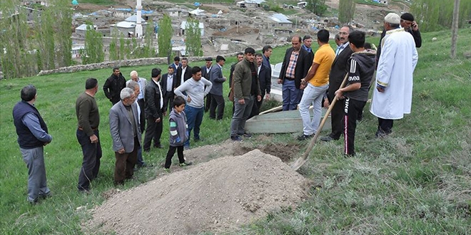 Minik Nurcan son yolculuuna uurland