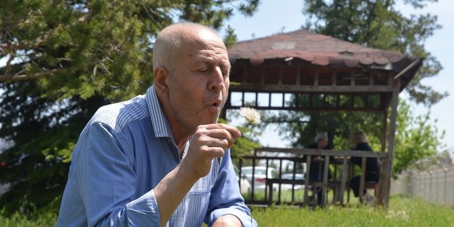 'Gripsin' denilen emekli, lösemi olduğunu öğrendi