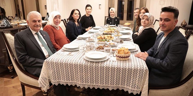 Binali Yldrm, Ylmaz ailesini evinde misafir etti