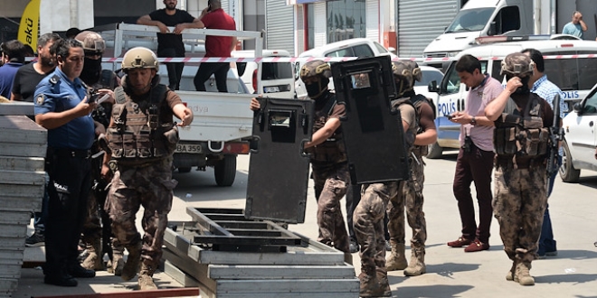 Polis cezaevi firarisine operasyon balatnca intihar etti