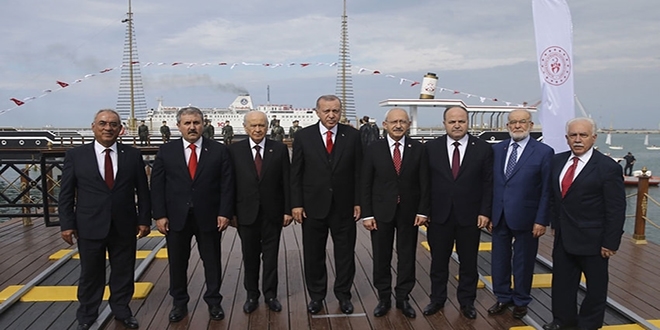 Vatandaşlardan Samsun'daki 'birlik fotoğrafı'na destek