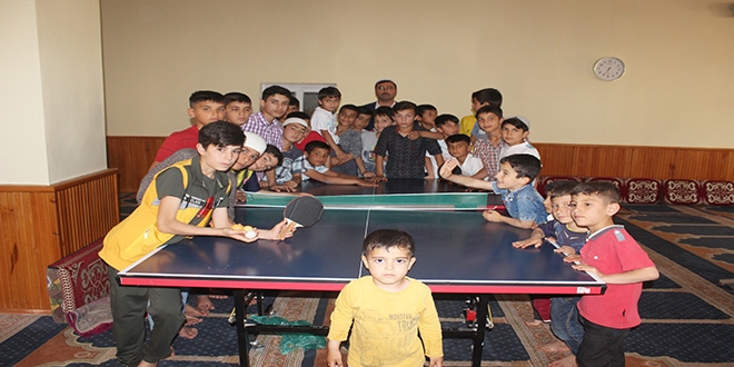 ocuklar iin caminin alt katn spor salonuna dntrd