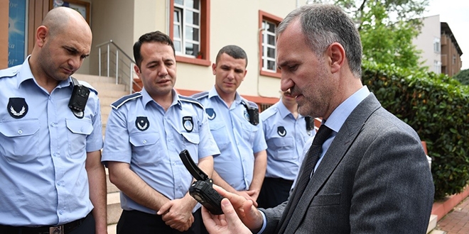Dikkat...Bu zabıta her şeyi kaydediyor