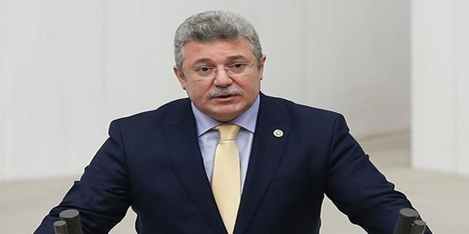 '11 üyeyi de tebrik ediyorum, özgür kanaatlerini ortaya koydular'