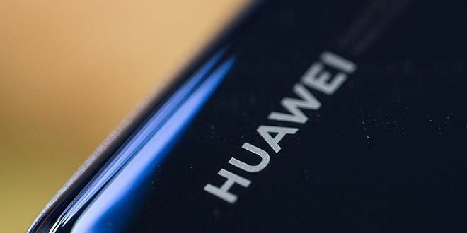 Huawei'yle ilgili yeni gelime: retimi durdurdu