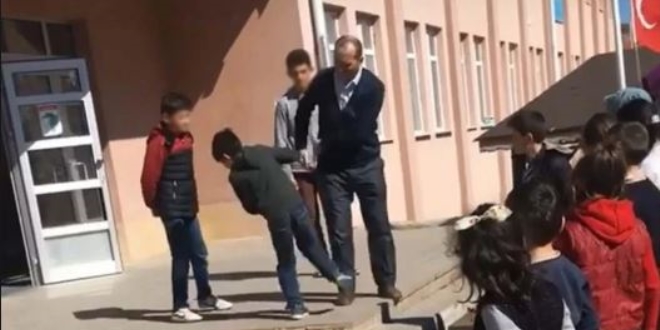 Öğrencileri döven öğretmene aylıktan kesme cezası