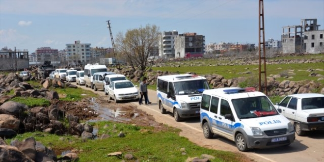 Şanlıurfa'da tarlaya mühimmat bağlı balon düştü