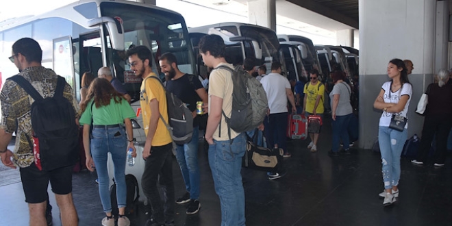 Otobüs firmalarında bayram yoğunluğu