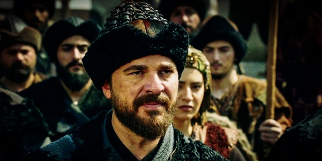 Oktay'dan Diriliş Ertuğrul setine ziyaret